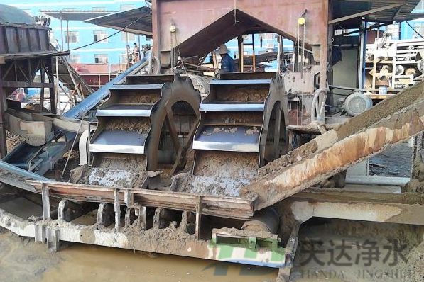 ϴɳ�S(ch��ng)ʹ�þ۱�ϩ������Ҋ(ji��n)��(w��n)�}���R